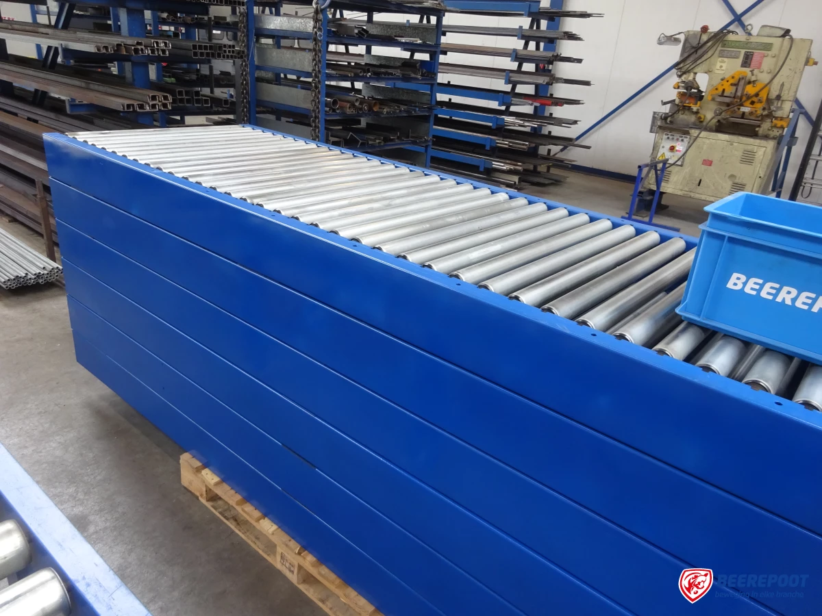 Rollenbaan met hoog frame